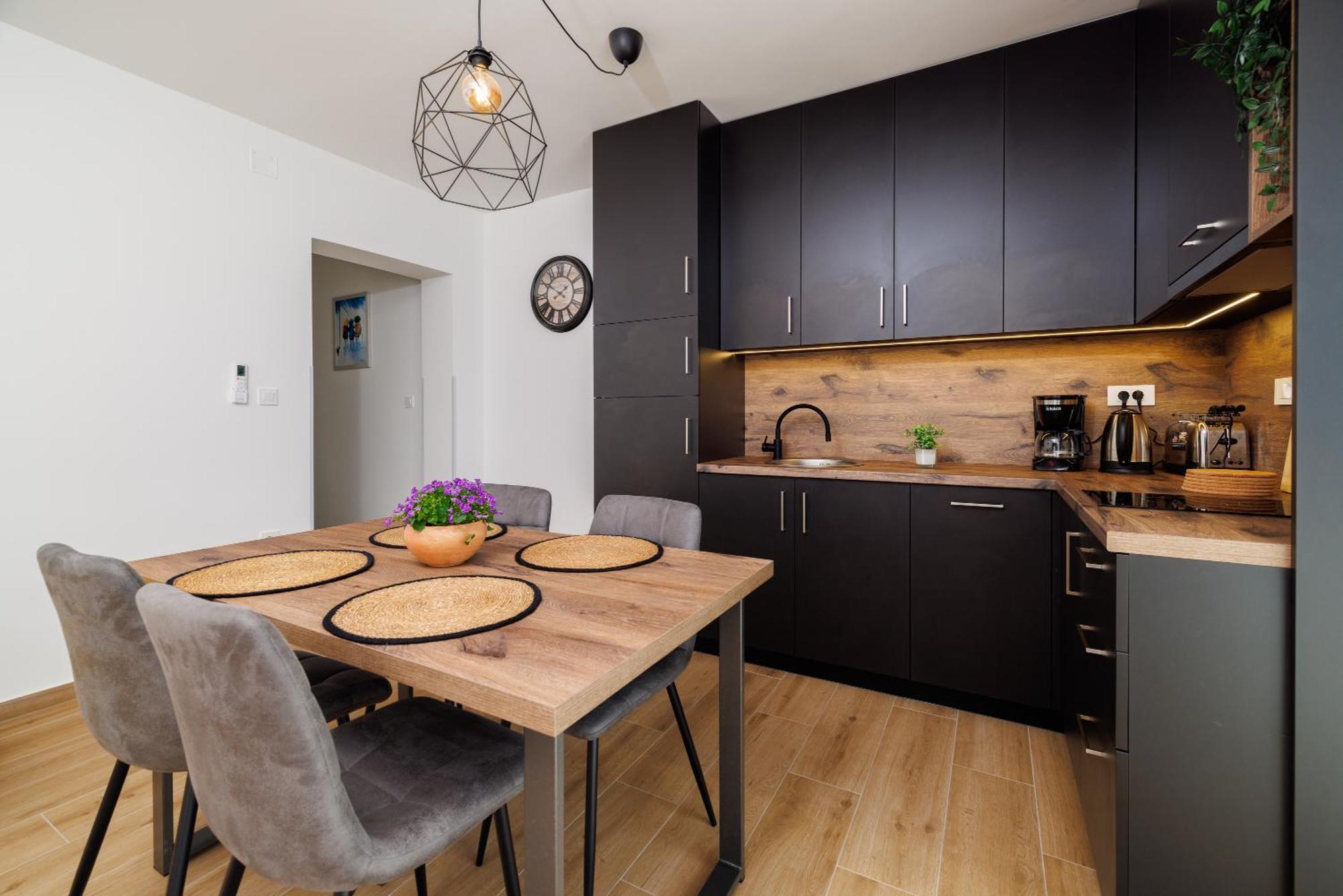 Apartmani Viktorija Jadranovo Exterior foto