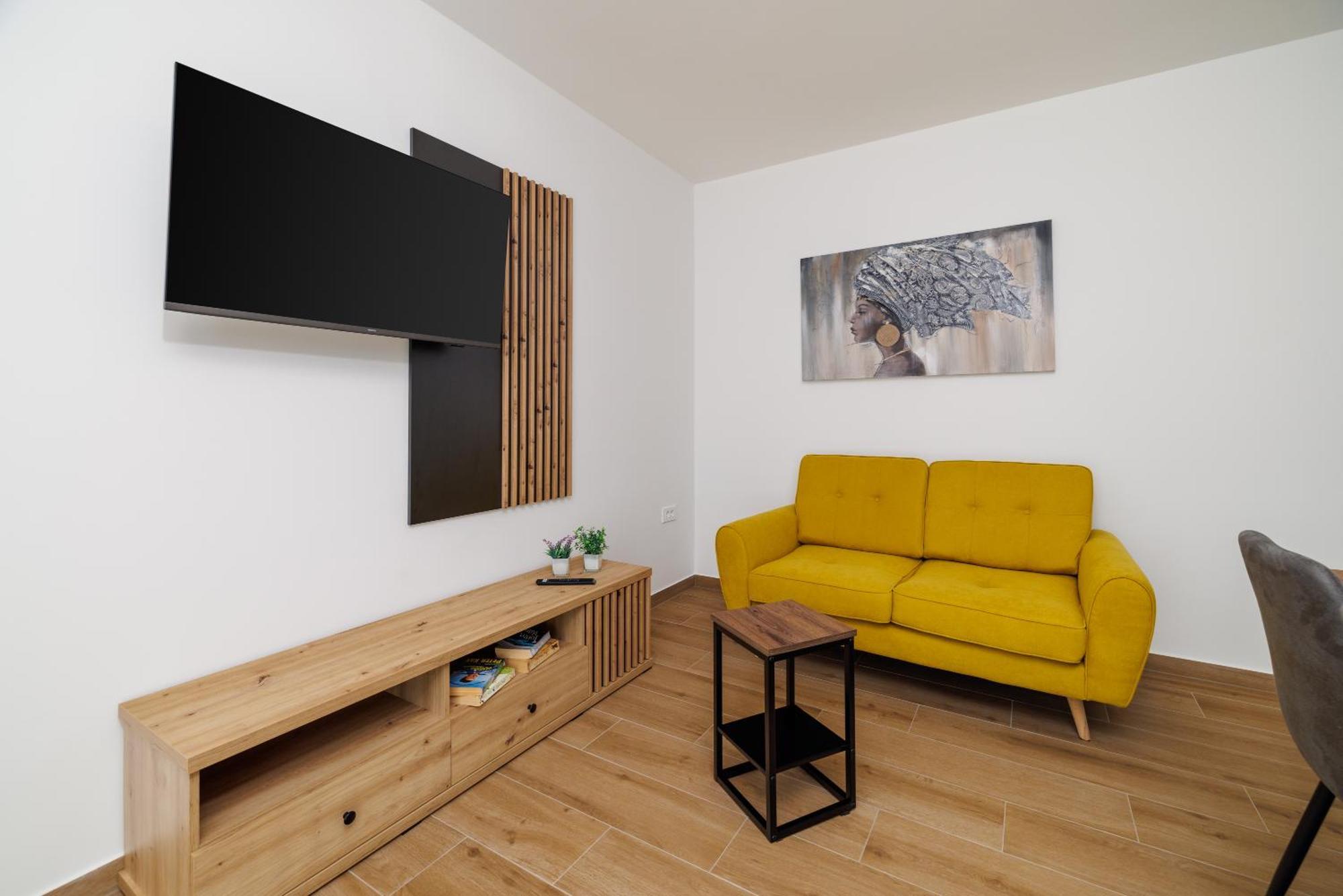 Apartmani Viktorija Jadranovo Exterior foto