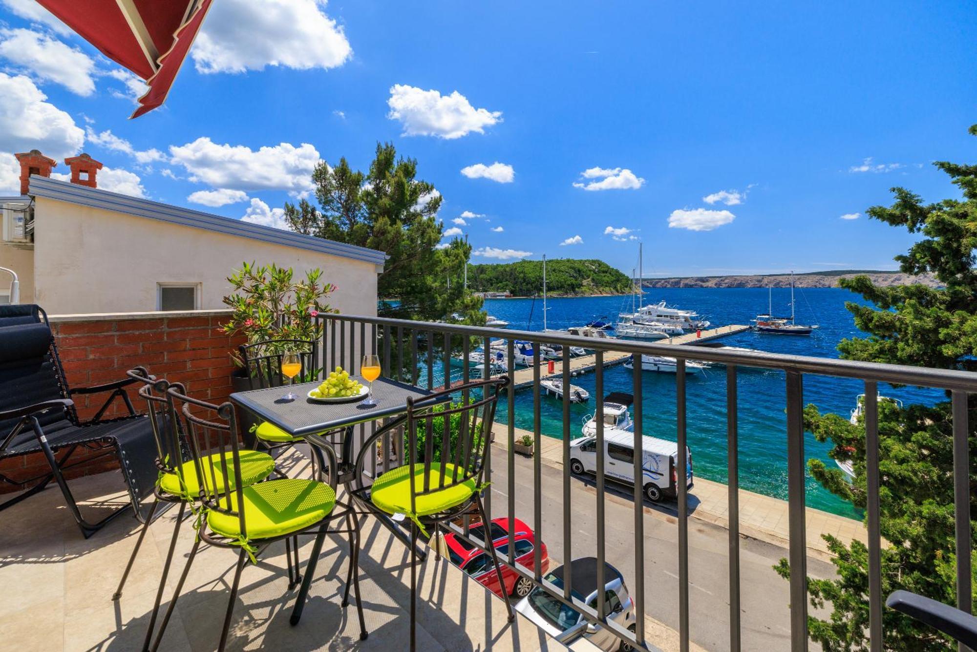 Apartmani Viktorija Jadranovo Exterior foto